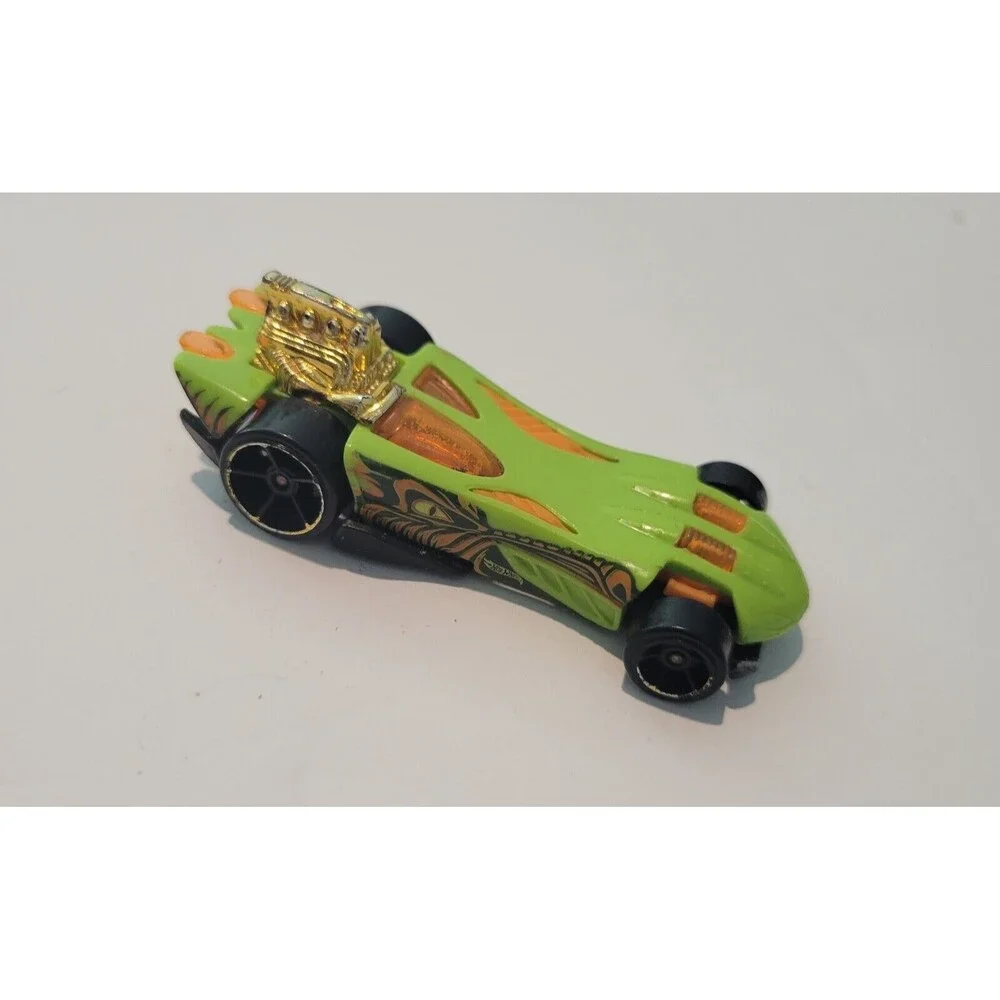 Hot Wheels Lot of 16 Cars - Lamborghini Jaguar Porsche Power Bomb Ferrari Etc